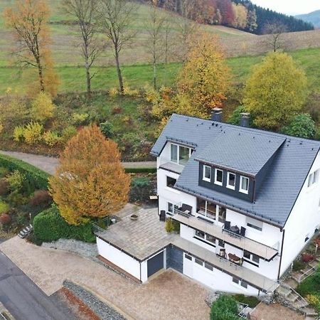 Auwers Haus Komplett - 3 Wohneinheiten Schmallenberg Exterior photo