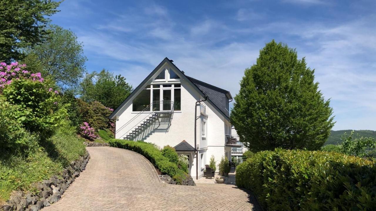 Auwers Haus Komplett - 3 Wohneinheiten Schmallenberg Exterior photo